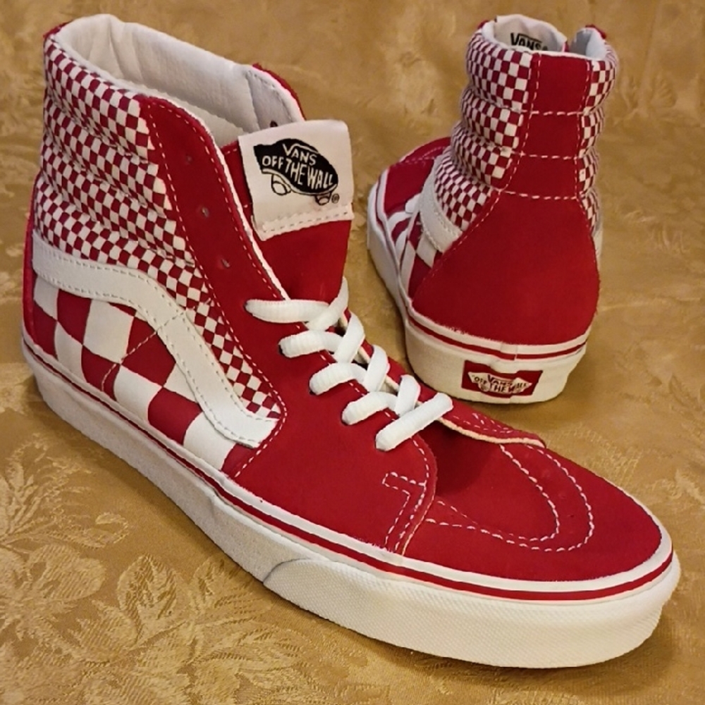VANS Sk8-Hi Red/White Checkered Leather/Suede High-Tops Women's 7.5 Men's 6.0